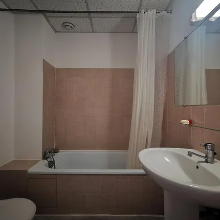 Apartment Le Lavandou, 4 Pers, A 10m, Clim, Parking - Fr-1-803-24